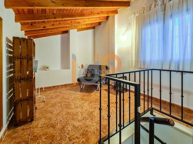 Foto c3f61a1c-34ea-422c-b3a6-06e25d215844. Pis amb aparcament a Huércal - Overa