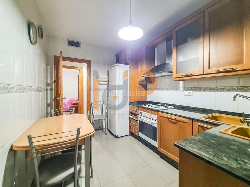 Foto e4442d30-00dd-4e98-8786-a55cc1f65aa5. Pis amb aparcament a Huércal - Overa