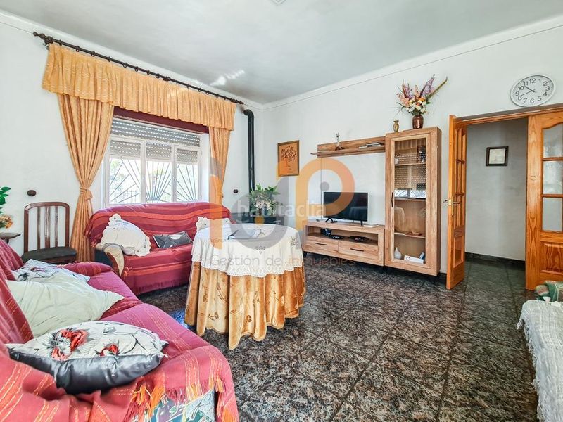 Foto 14b695b4-d409-494f-92ca-383946381ae1. Casa amb aparcament a Huércal - Overa