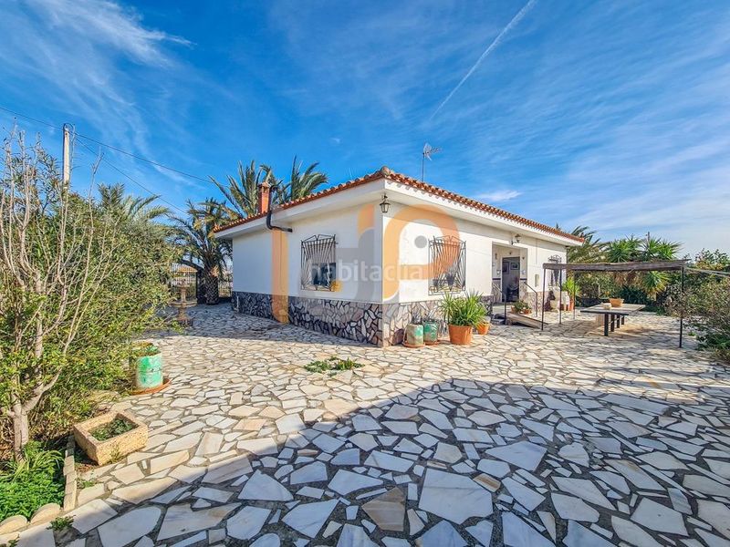 Foto 7a9eaa6f-1b87-4b27-833c-77093eb4fe16. Casa amb aparcament a Huércal - Overa