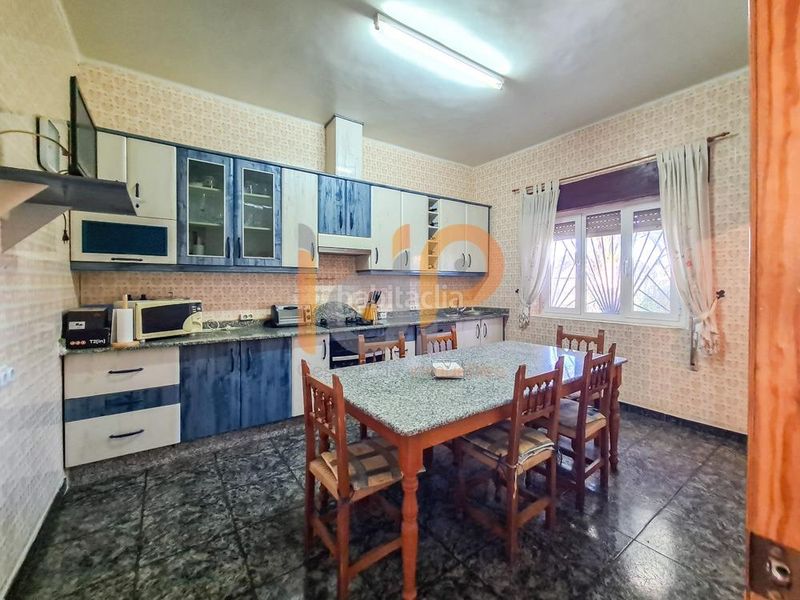 Foto b141c98e-67d3-483f-a084-93683e02995d. Casa amb aparcament a Huércal - Overa