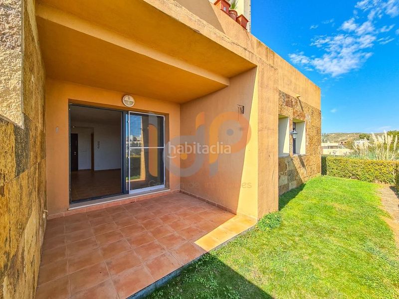 Foto 59564959-8214-4b46-95af-d77208151efb. Pis amb aparcament piscina a Golf Valle Este Vera