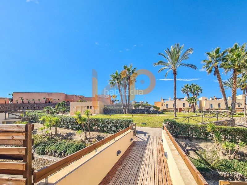 Foto f7fc12b0-4f7e-4b3c-b575-aed3957b3aa7. Pis amb aparcament piscina a Golf Valle Este Vera