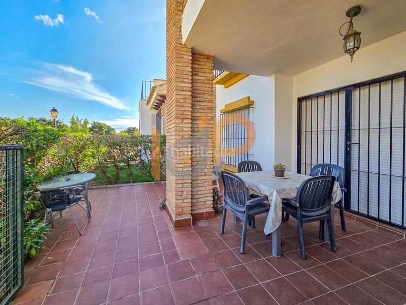 Foto 4c9f60a7-1a8b-4ad1-8773-a5ea623ebdef. Apartament amb aparcament piscina a Las Salinas Vera