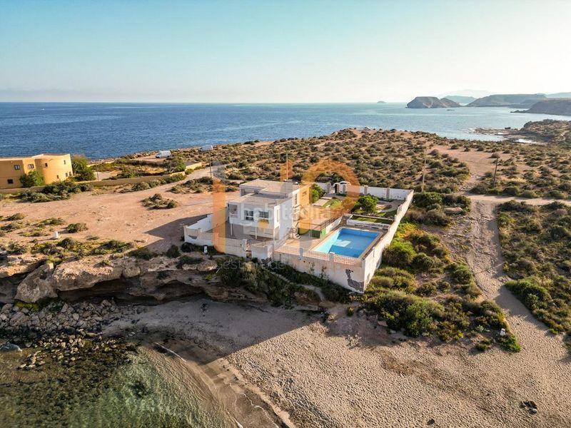 Foto 6d0c92fa-55e2-4318-b89f-1c4bbf1ce864. Casa amb aparcament piscina a El Rubial Águilas