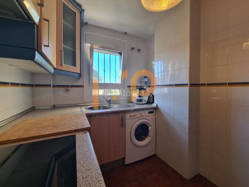 Foto 1496a243-fdf9-4c78-a93b-ec7d8c3509f1. Apartament amb piscina a Vera playa naturista Vera