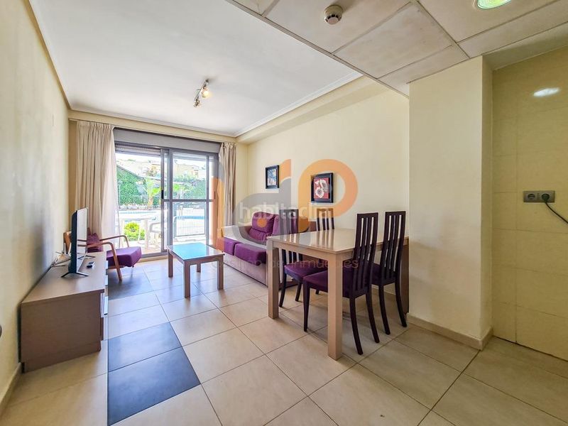 Foto 17bd7ce8-8fc0-49f1-9e93-9ac254353815. Apartament amb aparcament piscina a Puerto Rey Vera