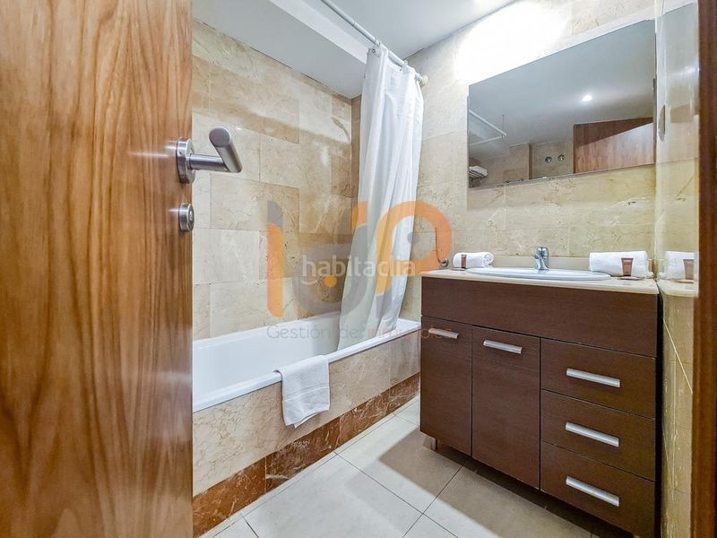 Foto 971f64d6-9e31-46ab-ae5f-941472df1aab. Apartament amb aparcament piscina a Puerto Rey Vera