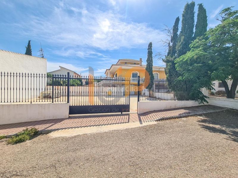 Foto cdc6c834-3ad0-4451-8564-9b9383aa97a5. Casa amb calefacció aparcament a Huércal - Overa