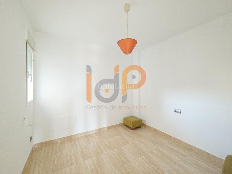 Foto 95c9d1d3-bc0f-4912-850e-71386ec40ce2. Apartament amb piscina a Vera ciudad Vera