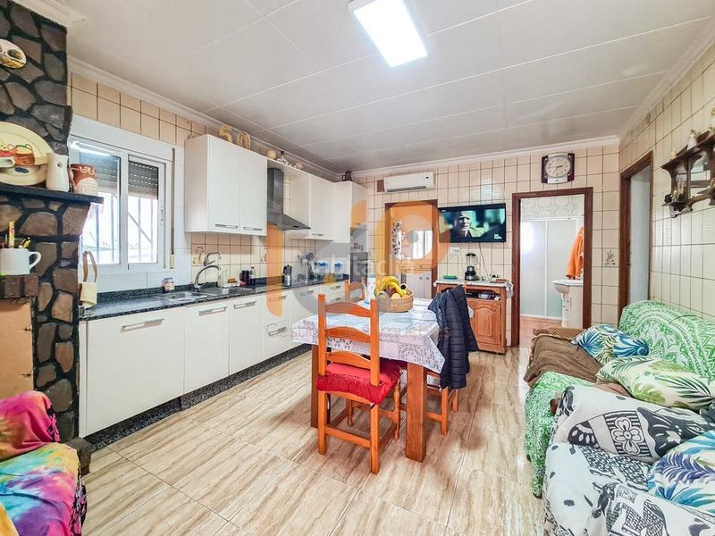 Foto 98b7e862-1118-4b7f-b173-203cbe1506a3. Casa amb aparcament a Huércal - Overa