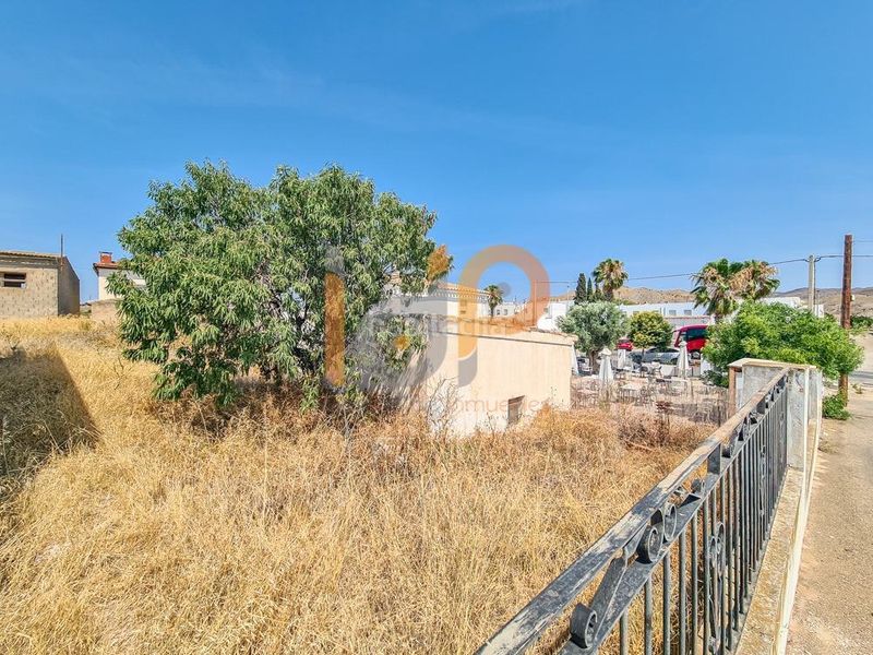 Foto 603914d2-84fe-4ba4-98e2-d5cd2dcd4ce3. Casa amb aparcament a Arboleas
