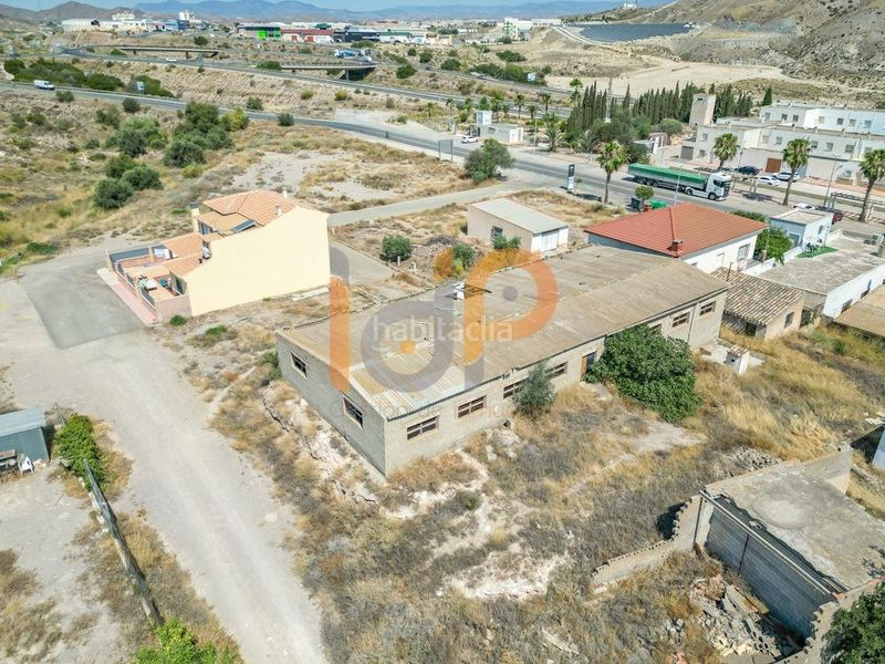 Foto 986422ca-3b06-4858-9720-ceaf95e0da1c. Casa amb aparcament a Arboleas