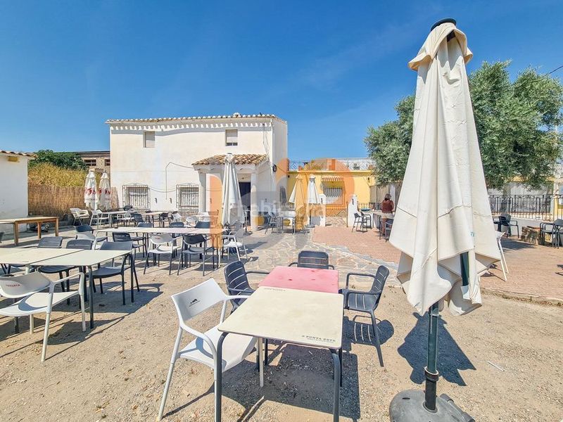 Foto a0096127-a24e-446a-9459-2b8dddd7e703. Casa amb aparcament a Arboleas