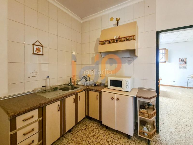 Foto dfb1c1bd-f3be-4844-97b4-e26bb0251929. Casa amb aparcament a Arboleas