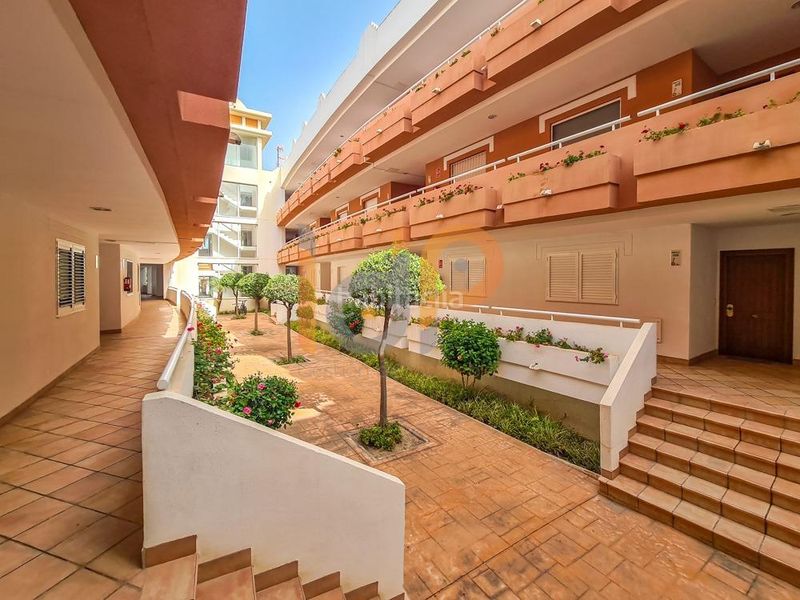Foto 5998c64e-ab6e-418a-a6d1-8b36959eca62. Apartament amb aparcament piscina a El Playazo Vera