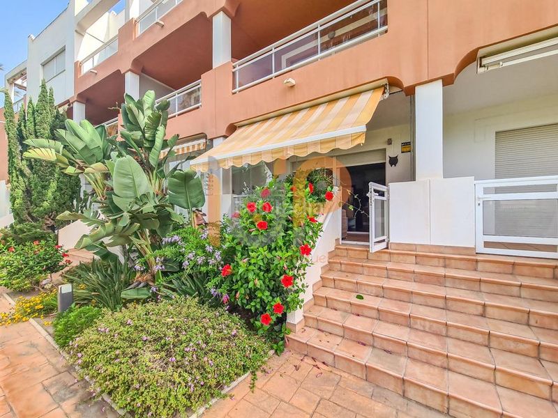 Foto d6a5eea6-98bd-4a3e-b1c6-d04fb2e73748. Apartament amb aparcament piscina a El Playazo Vera