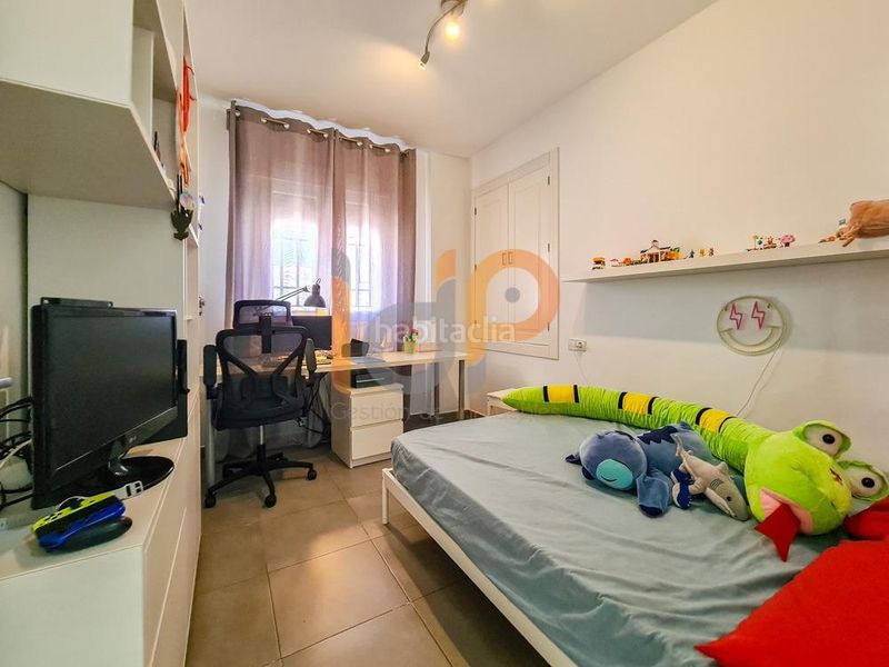 Foto f6c4fee2-ad5f-45ff-bfef-68c884c96f91. Casa amb calefacció aparcament a Huércal - Overa