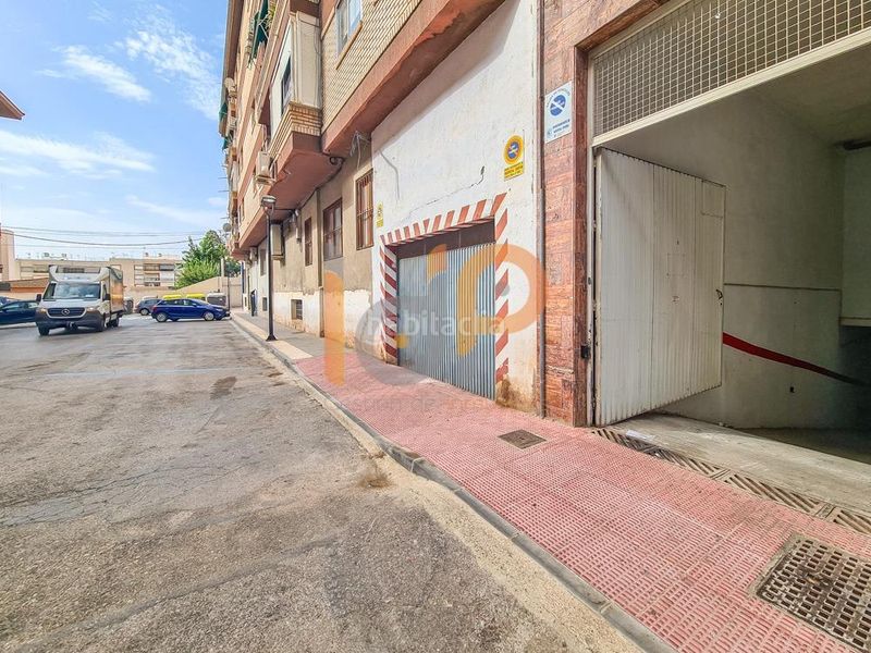 Foto ad834b05-907d-45a9-b872-8bbb0a2a27e2. Aparcament cotxe a Huércal - Overa
