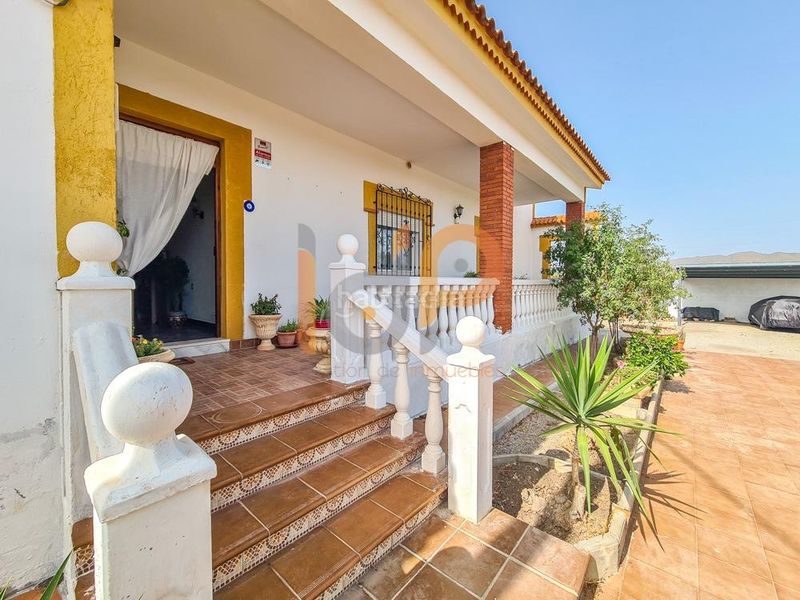 Foto d512374a-aa36-425b-bdd4-f30d6dc0d195. Casa amb aparcament a Huércal - Overa