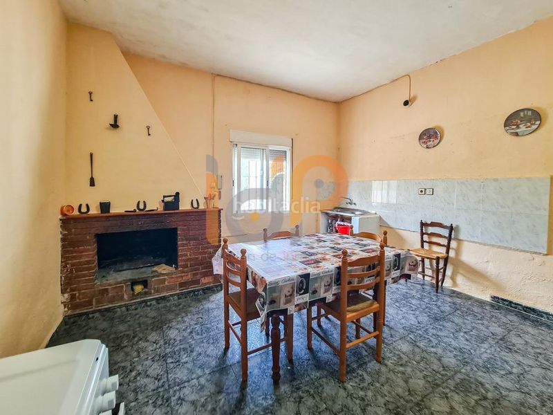 Foto fd1f98d5-d838-4103-bb35-14be13e54a79. Casa amb aparcament a Huércal - Overa