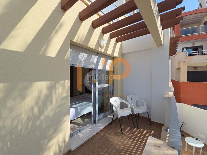 Foto 362825e6-ea27-48b9-8487-38c94ba12a6f. Apartament amb aparcament piscina a Puerto Rey Vera