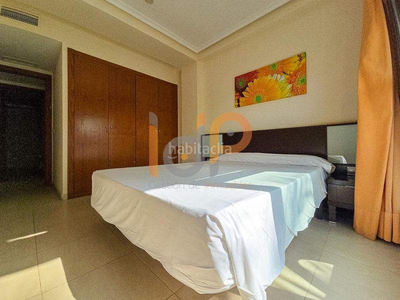 Foto 60b89799-27b4-4d9e-8147-726b16c10f1a. Apartament amb aparcament piscina a Puerto Rey Vera