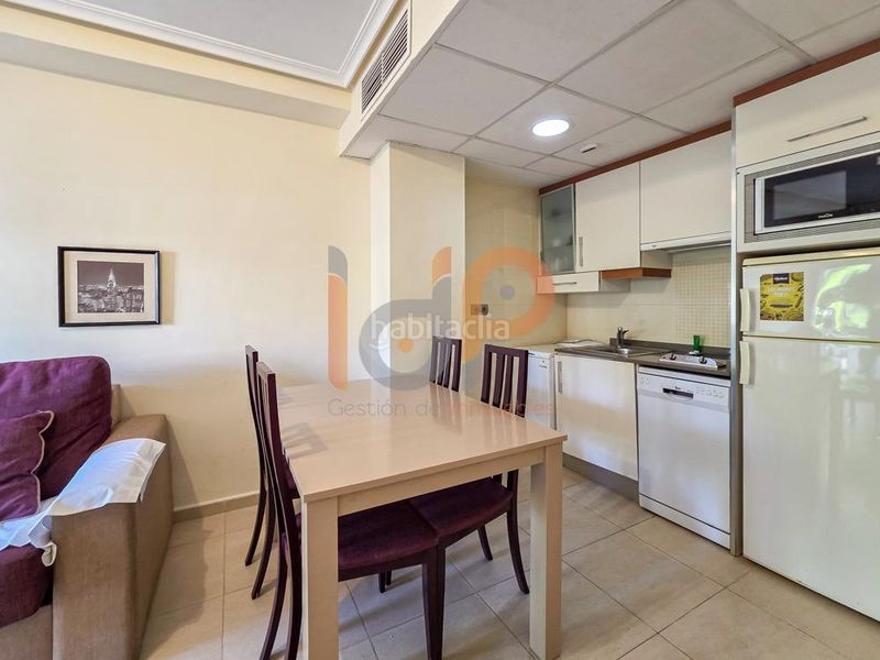 Foto 1c1b839e-89a5-470b-b040-4bdef0d9213e. Apartament amb aparcament piscina a Puerto Rey Vera