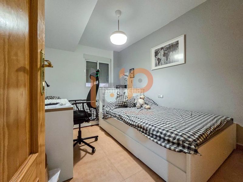 Foto b8b67900-ce14-4af3-834c-13718bdc4e8f. Pis amb aparcament a Huércal - Overa
