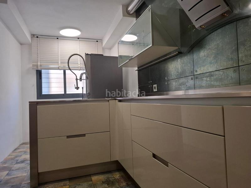 Foto d2987c2f-a36a-407b-a8f2-ed0822e20c7e. Duplex with parking in Barrio Alto - San Félix Almería