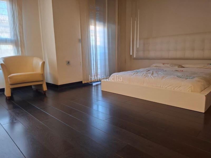 Foto d86827b0-9adf-4b3e-b8ef-dc88210e117b. Duplex with parking in Barrio Alto - San Félix Almería