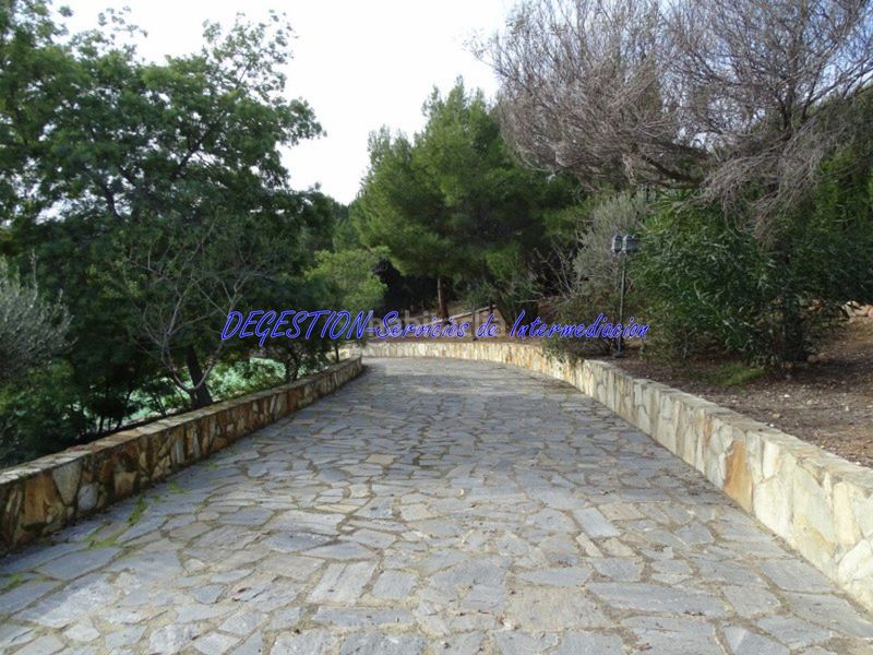 Foto b8659d0a-0a49-4fd1-9984-f9416d5b4cf6. Chalet con riscaldamento parcheggio piscina in Guarromán
