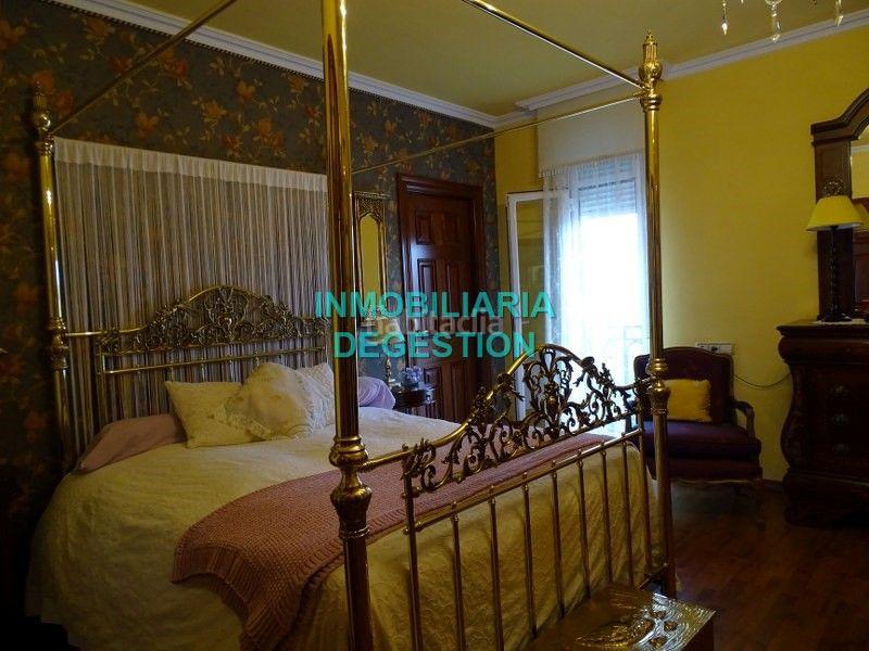 Foto f530e5b7-d5c6-43de-a56b-e104f6461660. Chalet en San Gonzalo Linares