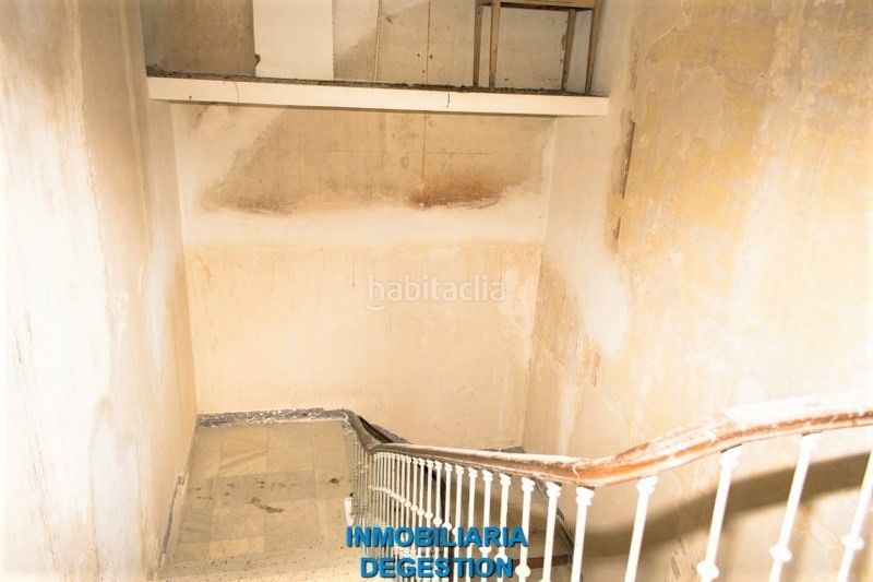 Foto 360a75d2-de51-4fbe-8b29-99f000192b94. Miete gebäude in Centro ciudad Linares