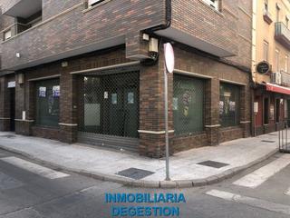 Business premise in Calle Martínez de la Rosa