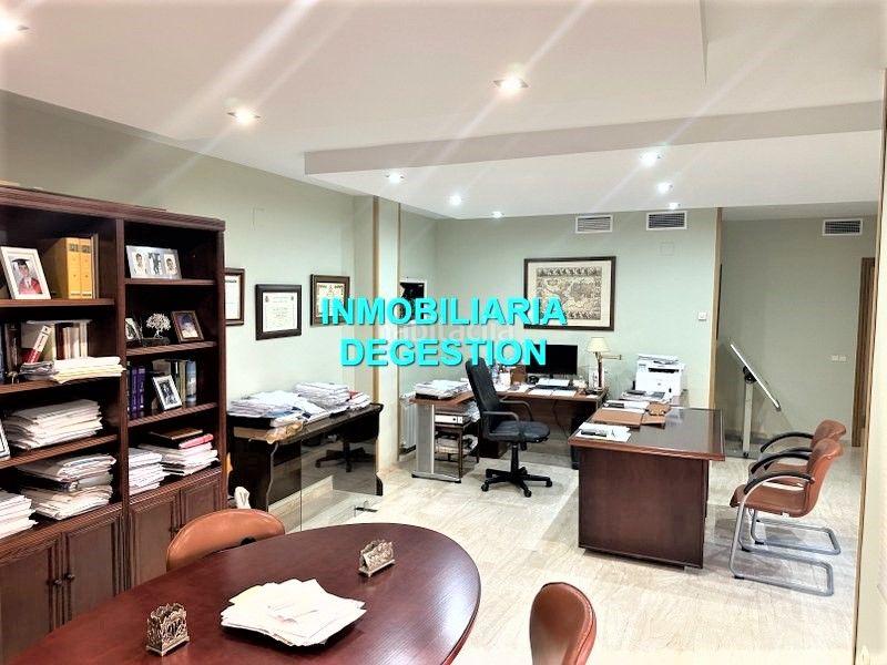 Foto 32febae1-866a-4047-9103-54e051364b93. Piso  centrico ideal negocio-varios despachos-climatizado-preparadado para funcionar en Linares