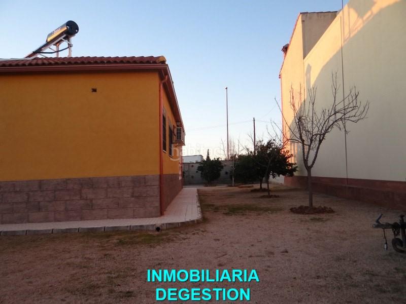 Foto c42c1d20-91f2-4fa6-be0b-f57c34207122. Finca rústica a San Roque - La Cruz - La Rozuela Linares