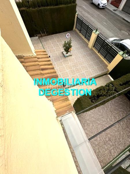 Foto 47d16931-c528-4c44-a22a-bdca5644a518. Chalet  urb pablo iglesias,5dor-2baños-garaje en Linares