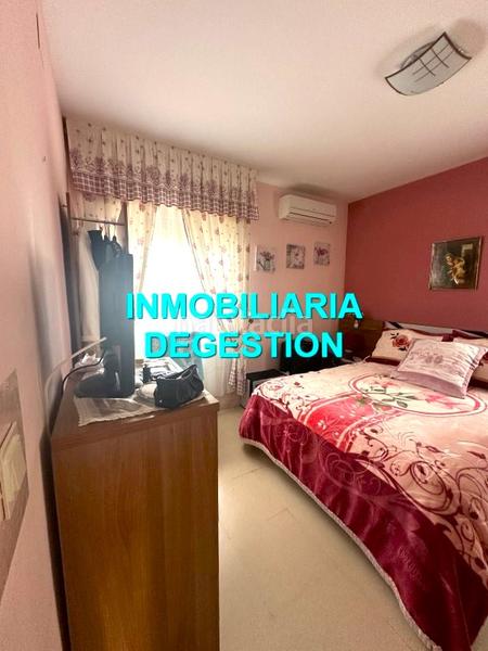 Foto 7463e91c-2fdf-4778-820e-c85a30e0a3cb. Chalet  urb pablo iglesias,5dor-2baños-garaje en Linares