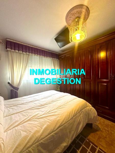 Foto 9806a634-3808-494f-bb8c-d796dc84edd4. Chalet  urb pablo iglesias,5dor-2baños-garaje en Linares