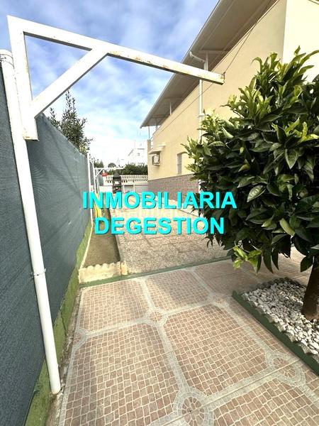 Foto 9db19ce6-cb42-4d6b-977b-681224b00908. Chalet  urb pablo iglesias,5dor-2baños-garaje en Linares