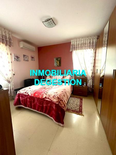 Foto a21987a6-a694-49d3-bc15-83e953a95ff7. Chalet  urb pablo iglesias,5dor-2baños-garaje en Linares