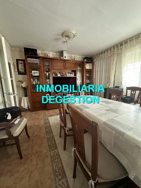 Foto a32cb6a4-ca77-45f7-a584-f4093496e1ab. Chalet  urb pablo iglesias,5dor-2baños-garaje en Linares