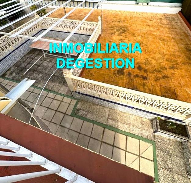 Foto aeaa924b-20f4-4a1e-aa3d-82a562966306. Chalet  urb pablo iglesias,5dor-2baños-garaje en Linares