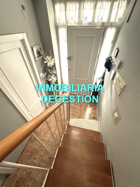 Foto d8bbff3a-1638-4204-ac5c-84a19501268c. Chalet  urb pablo iglesias,5dor-2baños-garaje en Linares
