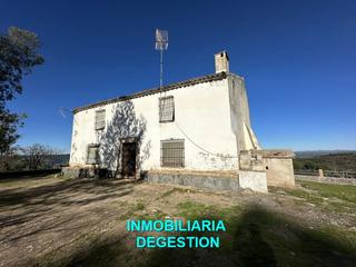 Finca rústica en Andújar. Finca termino de andujar,casa a reformar,250 olivos,nave  etc.