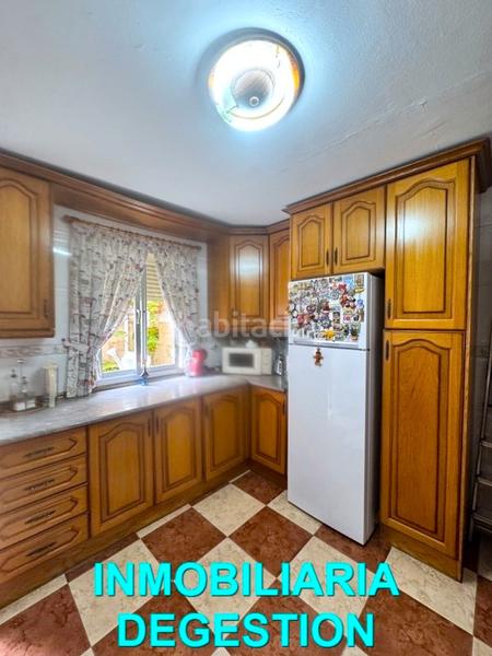 Foto 090faa47-17b1-430f-b7cb-21cdeb7da785. Reihenhaus mit kamin parking in Zona Hospital Linares