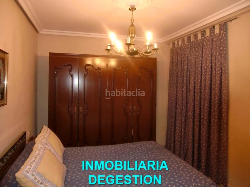 Foto 22628c31-f500-4287-9b5c-33eda1f73fcf. Reihenhaus mit kamin parking in Zona Hospital Linares