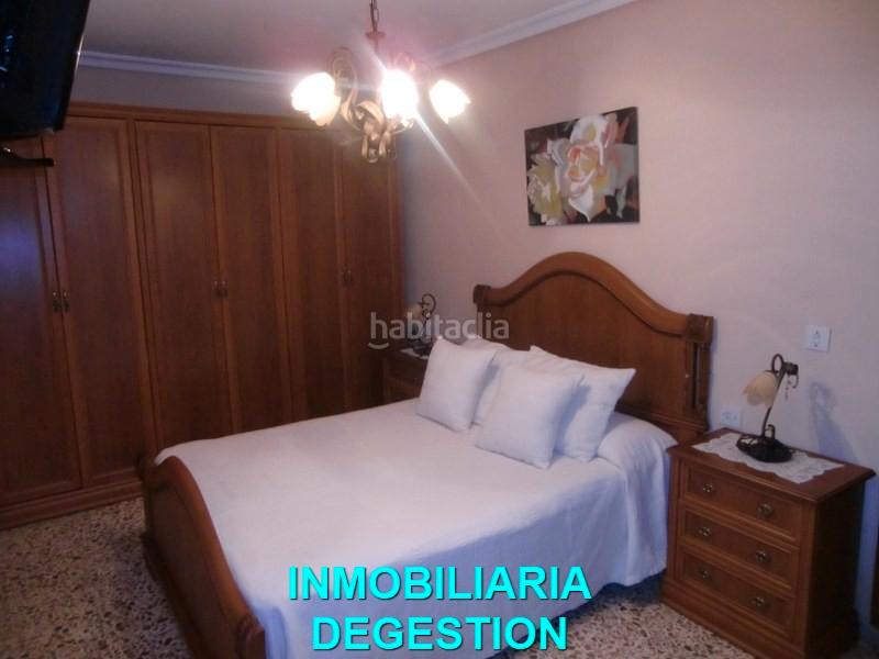 Foto 273157a8-dbf8-4816-9710-2f3260c93c5d. Reihenhaus mit kamin parking in Zona Hospital Linares