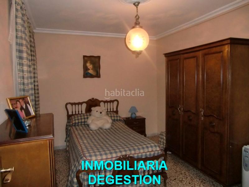 Foto 5bdb54c1-427a-4578-9cd9-52031bb6ef47. Reihenhaus mit kamin parking in Zona Hospital Linares